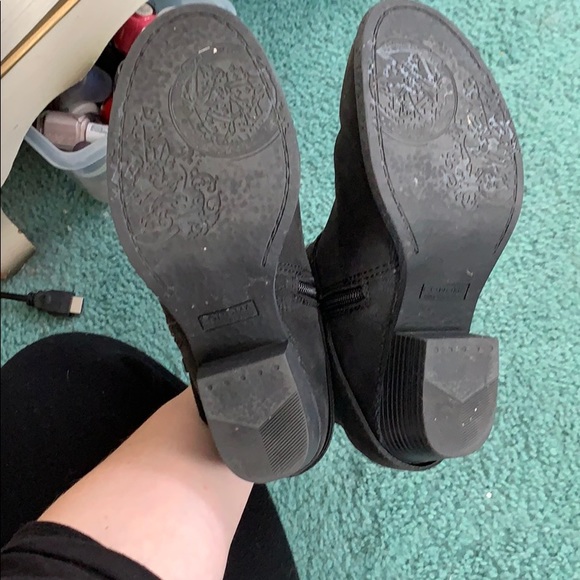 booties - Picture 4 of 4